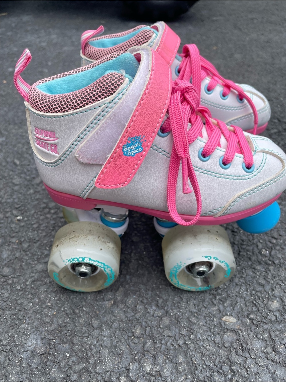 California Skate Company White & Pink light up Kids Quad Roller Skates, J11